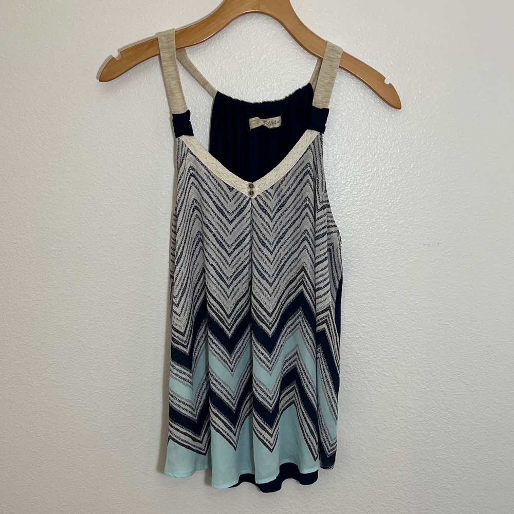 Rewind Chevron Patterned Sleeveless Top